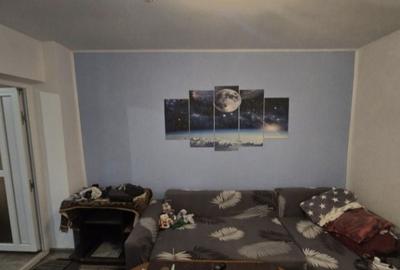 Casă cu 2 camere semidecomandat în Tomis II