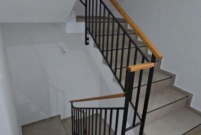 Casă cu 4 camere cu Teren 600 Mp în Bradu