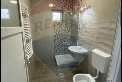 Casă individuală cu 6 camere cu Teren 100 Mp în Banu Manta - 15