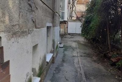 Casă cu 1 camere cu Teren 16 Mp în Central