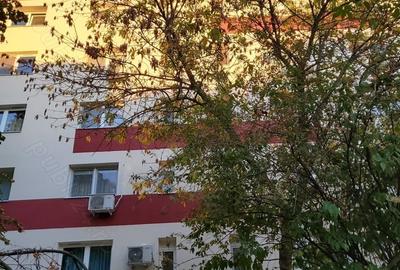 Garsonieră decomandată în Berceni - 2