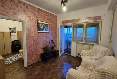 Apartament cu 2 camere semidecomandat, mobilat în Unirii