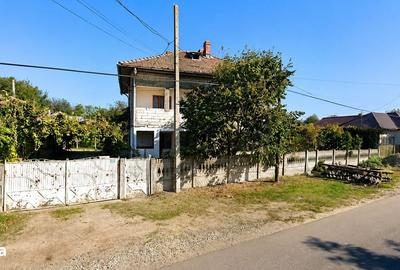 Casă cu 3 camere în Central