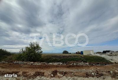 Teren de 3000 mp, în Central
