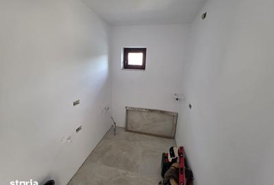 Casă cu 2 camere cu Teren 450 Mp în Cetate - 11