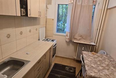 Apartament cu 2 camere decomandat în Titan - 2