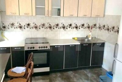 Apartament cu 2 camere decomandat, mobilat în Florești - 3