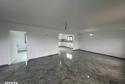 Casă cu 4 camere cu Teren 700 Mp în Central - 13