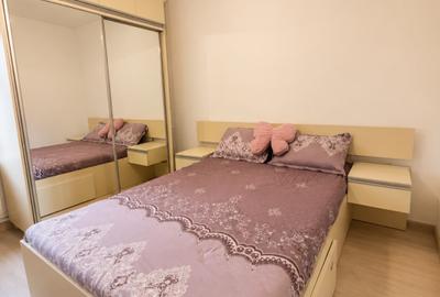 Apartament cu 2 camere decomandat, mobilat în Complex Studențesc