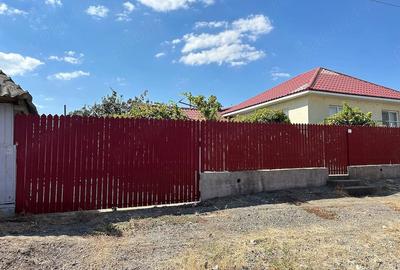 Casă cu Teren 968 Mp în Văcăreni - 8