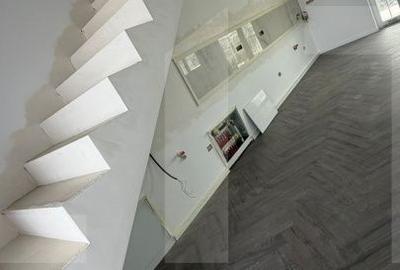Casă cu 3 camere cu Teren 305 Mp în Urseni