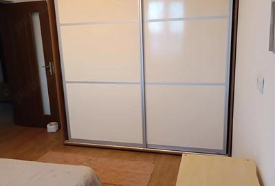 Apartament cu 2 camere decomandat în Tractorul - 6