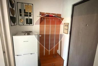 Garsonieră decomandată în Astra