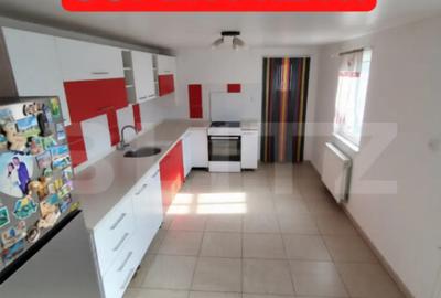 Casă cu 3 camere în Bucovăț (Remetea Mare)