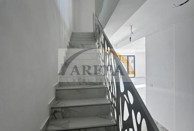 Duplex cu 5 camere cu Canalizare în Central - 17