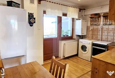 Apartament cu 3 camere semidecomandat în Central - 9