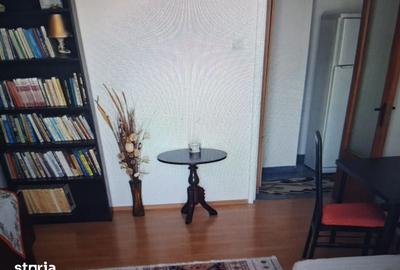 Apartament cu 2 camere semidecomandat în Tei - 2