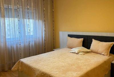 Apartament cu 2 camere decomandat în Micro 20