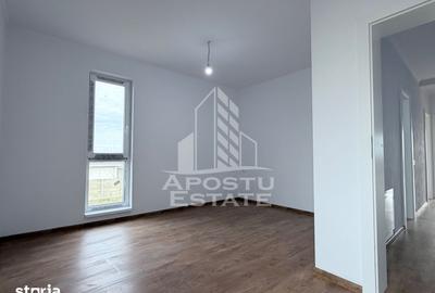Casă cu 4 camere cu Teren 350 Mp în Săcălaz