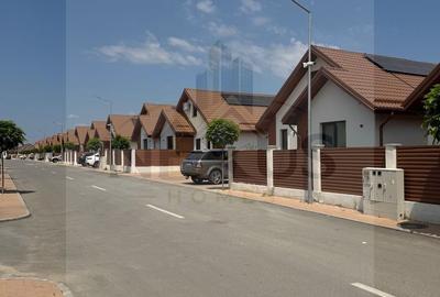 Casă cu 4 camere cu Teren 295 Mp în Central