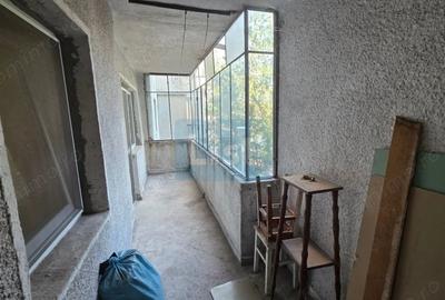 Apartament cu 4 camere decomandat în Sud - 3