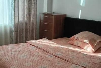 Apartament cu 2 camere semidecomandat, mobilat în Păcii