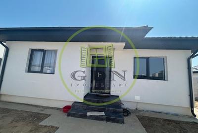 Casă individuală cu 4 camere cu Teren 300 Mp în Preajba - 2