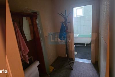 Apartament cu 2 camere decomandat în Trivale