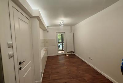 Apartament cu 2 camere decomandat în Sărari