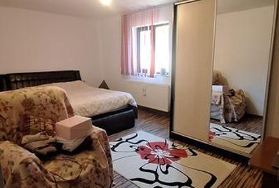 Casă cu 3 camere cu Teren 100 Mp în Central - 8