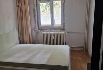 Apartament cu 3 camere decomandat în Berceni - 3