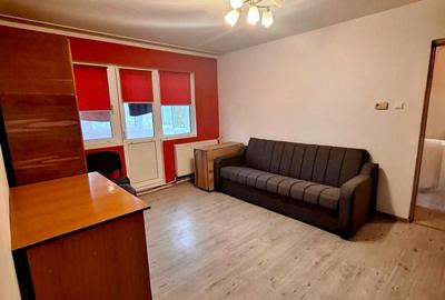 Apartament cu 2 camere semidecomandat în Alexandru cel Bun
