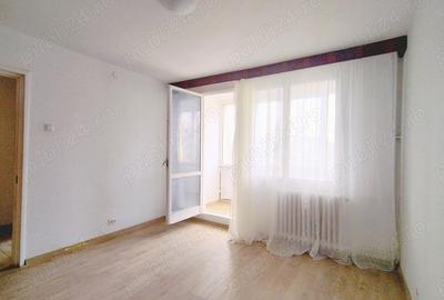 Apartament cu 3 camere decomandat în Brâncoveanu