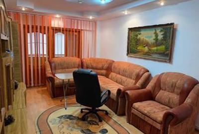 Apartament cu 3 camere în Central - 3