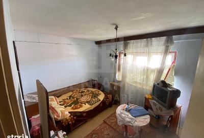 Apartament cu 2 camere semidecomandat în Rovine