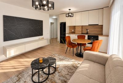 Apartament cu 3 camere semidecomandat, mobilat în Florești