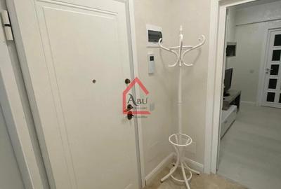Apartament cu 2 camere semidecomandat în Filiași
