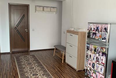 Apartament cu 3 camere semidecomandat, mobilat în Florești - 12