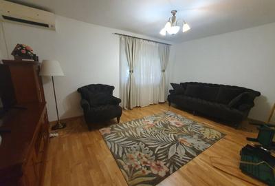 Apartament cu 2 camere decomandat în Aviației