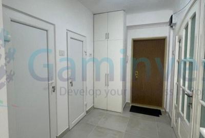 Spațiu comercial, de 64 mp, în Central