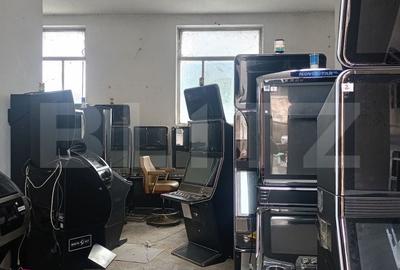 Spațiu comercial, de 1,090 mp, în Central