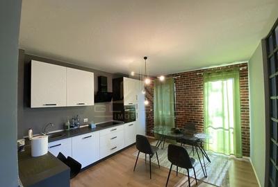 Apartament cu 3 camere semidecomandat, mobilat în Gheorgheni