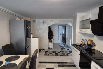 Apartament cu 3 camere decomandat în Est - 9
