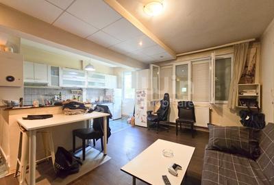 Apartament cu 2 camere semidecomandat, mobilat în Central - 1