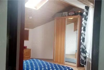 Casă cu 4 camere cu Teren 400 Mp în Central