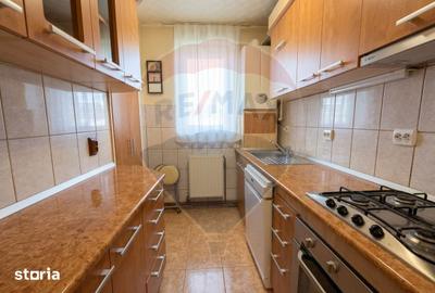 Apartament cu 3 camere decomandat în Central - 3