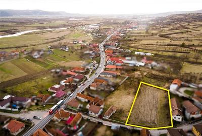 Teren Construcții intravilan de 2261 mp, în Tinăud - 1