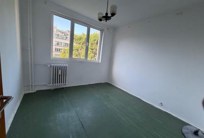 Apartament cu 3 camere semidecomandat în 1 Decembrie 1918 - 9
