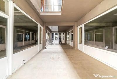 Spațiu comercial, de 196 mp, în Central
