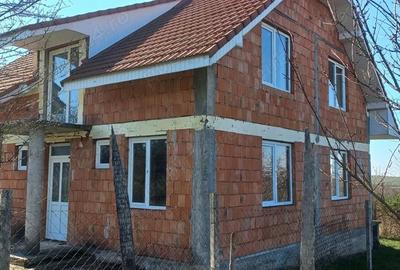 Casă cu 5 camere în Viile Satu Mare - 2